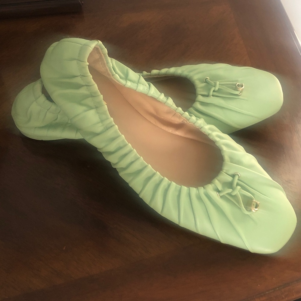 Coach Mint Green Leather Ballet Flats with Ruched Trim.Worn two time.Size 9.5. - Picture 2 of 5